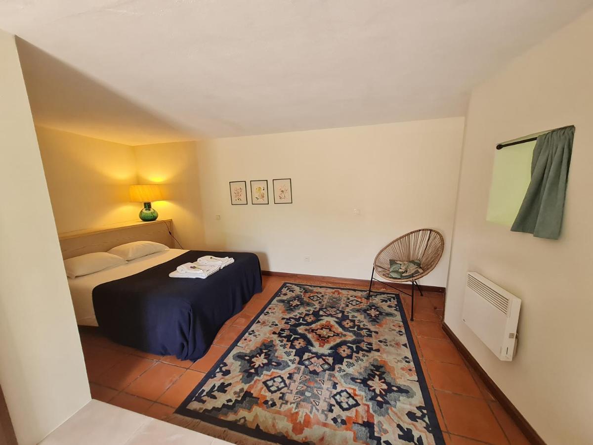 Out Of Town Hostel Castelo de Paiva Luaran gambar